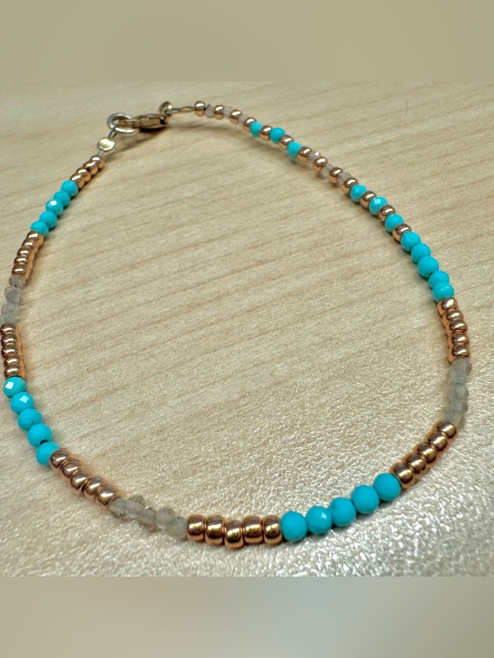Dainty Turquoise & Gold Beaded Bracelet